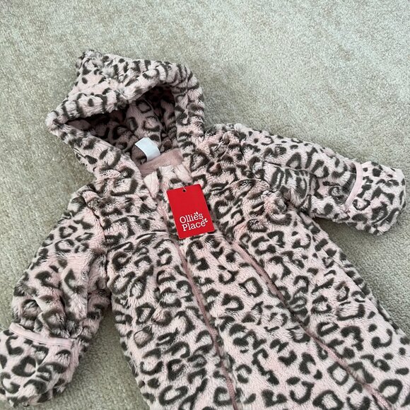 NWT Ollie’s Place Baby Girl Animal Print Faux Fur Bunting One Piece 6-12m - Picture 3 of 10